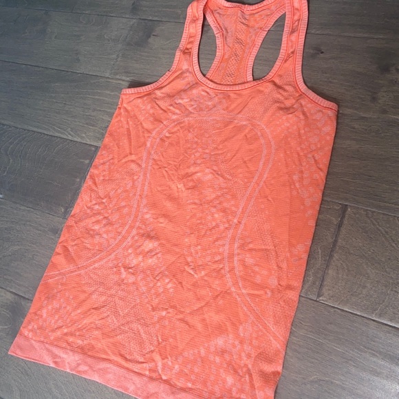 Lululemon Swiftly Tech Racerback - Picture 5 of 5